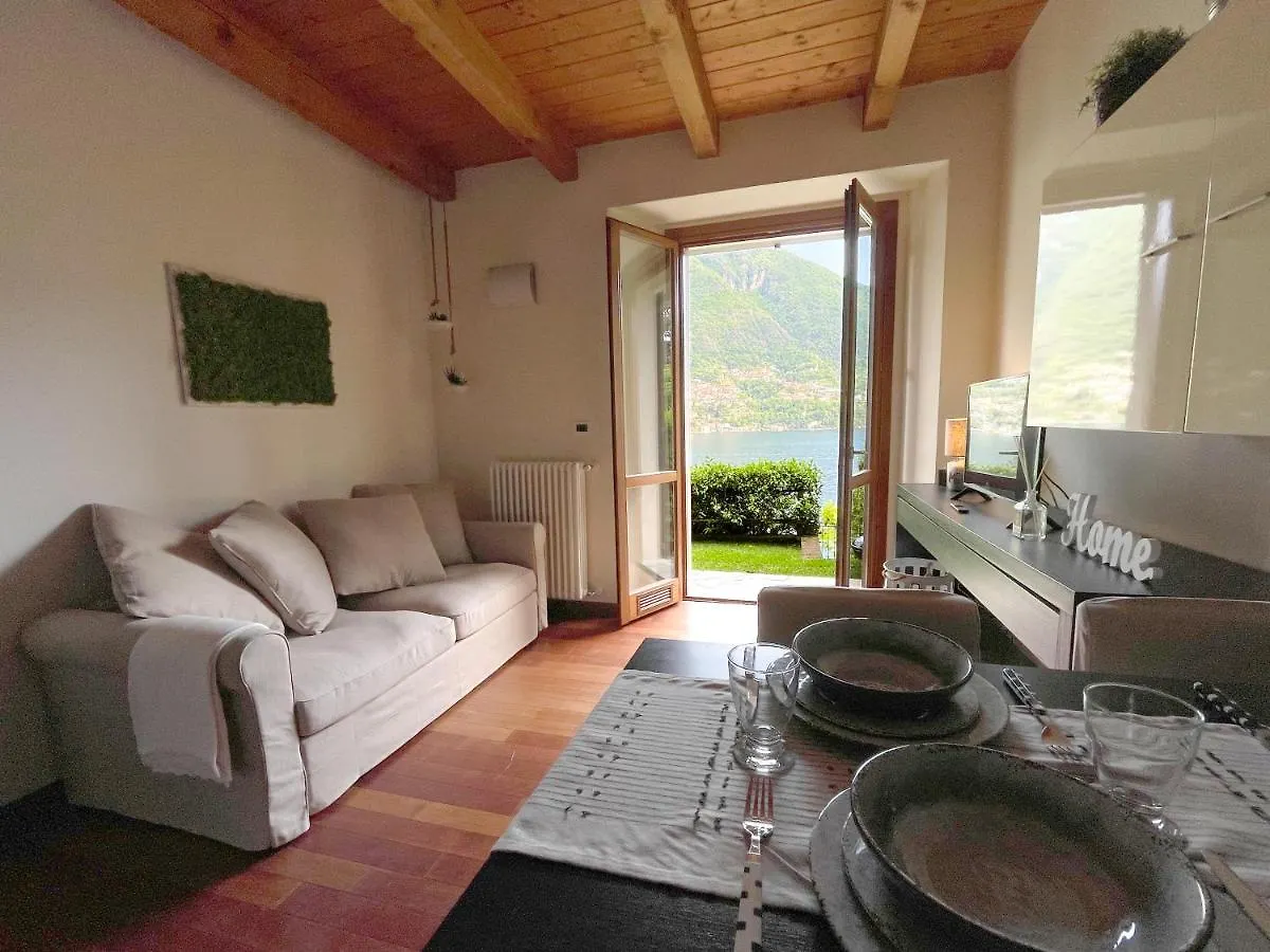 Regina Di Laglio - Free Parking, Garden, Lake View 0*,