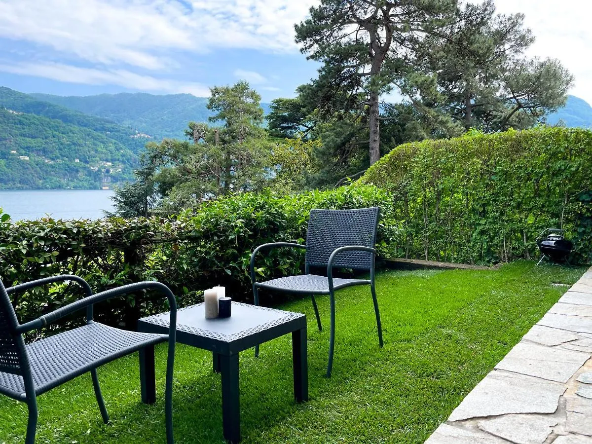 Regina Di Laglio - Free Parking, Garden, Lake View Apartamento